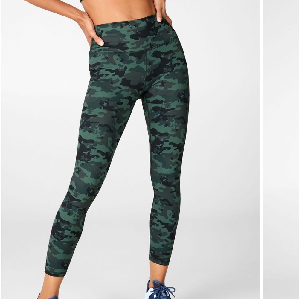 Green Camo Powerhold Fabletics 7/8 Leggings